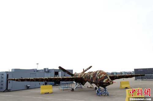 ����ǰ�Ɍ��麣��չ��չ��ģ�͵������o�˙C(j��)���ڽ��꺽չ���Ԍ�(sh��)�չ��11��8����ԓ�C(j��)�ѽ�(j��ng)�M�b�ꮅͣ����չƺ����ԓ��o�˙C(j��)���к����I(y��)���³ɶ��w�C(j��)�O(sh��)Ӌ(j��)�о������ƣ�ԓ�C(j��)�b��һ�_100�R�������l(f��)�әC(j��)���߂�ȫ����ƽ݆ʽ�𽵺��w��������������w�����_(d��)1100����������m(x��)���r�g��20��С�r���ɔy�����N�ɲ�����������/�y������ӌ����O(sh��)�估С�Ϳյش���������Ɉ�(zh��)�бO(ji��n)ҕ���ɲ鼰���ع����΄�(w��)���΄�(w��)��Ҳ�����ھS��(w��n)�����֡�߅��Ѳ߉����犷� �z �DƬ��Դ��CFPҕ�X�Ї� 