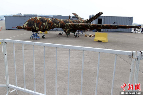 ����ǰ�Ɍ��麣��չ��չ��ģ�͵������o�˙C���ڽ��꺽չ���Ԍ��չ��11��8�գ�ԓ�C�ѽ�(j��ng)�M�b�ꮅͣ����չƺ����ԓ��o�˙C���к����I(y��)���³ɶ��w�C�O(sh��)Ӌ�о���������ԓ�C�b��һ�_100�R�������l(f��)�әC���߂�ȫ����ƽ݆ʽ�𽵺��w��������������w�����_(d��)1100����������m(x��)���r�g��20��С�r���ɔy�����N�ɲ�����������/�y������ӌ����O(sh��)�估С�Ϳյش���������Ɉ�(zh��)�бO(ji��n)ҕ���ɲ鼰���ع����΄�(w��)���΄�(w��)��Ҳ�����ھS��(w��n)��������߅��Ѳ߉����犷� �z �DƬ��Դ��CFPҕ�X�Ї� 