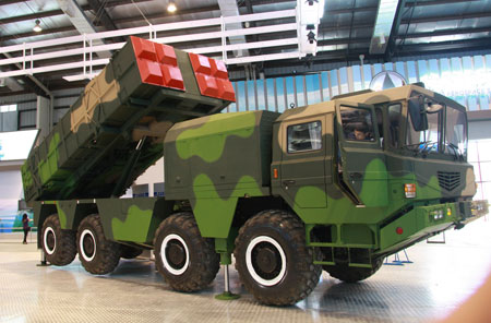 航展上的SY-400遠(yuǎn)程制導(dǎo)火箭彈 航展上的SY-400遠(yuǎn)程制導(dǎo)火箭彈