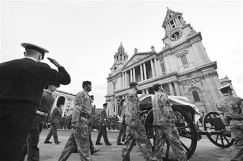 ��D��15������Ӣ���׶��������ʼ��T���ڱ��(du��)�o(h��)�͡��`�ѡ����_(d��)ʥ���_����á����A��l(f��)