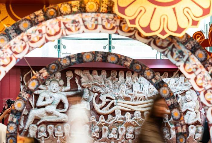 來(lái)！在香港“遇見云岡”