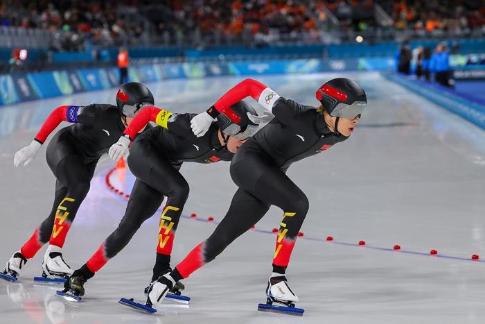 中國隊(duì)獲速度滑冰男子團(tuán)體追逐銅牌