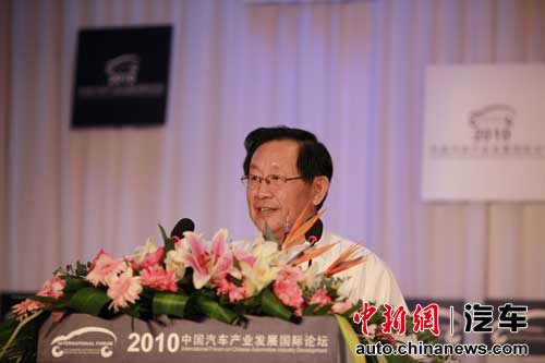 萬(wàn)鋼:電動(dòng)汽車(chē)“十二五”專(zhuān)項(xiàng)規(guī)劃草案已制定