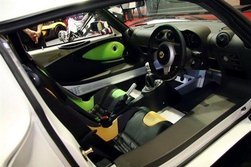 ���������M(j��n)�ڭh(hu��n)����܇ɏ��Exige 270E ��܇֮��