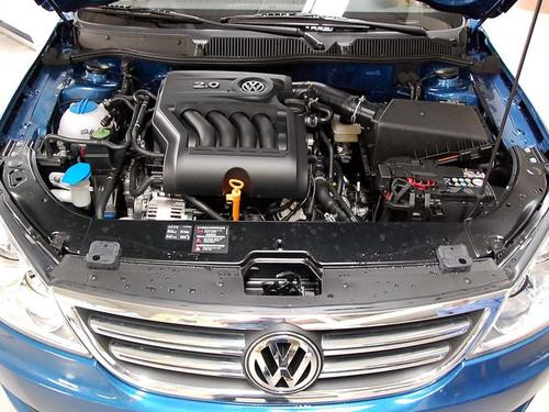 德系大眾的旁支 奔騰B50 PK朗逸/新寶來