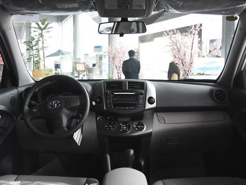 ����Ⱥ�����x����4���N��ǰ���SUV���]