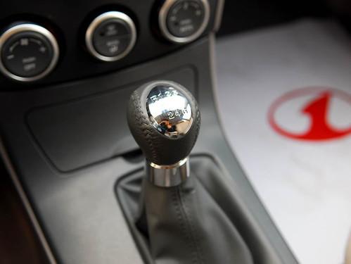 ��Ͳ���10�fԪ������(n��i)���̓r������܇�P�c(di��n)