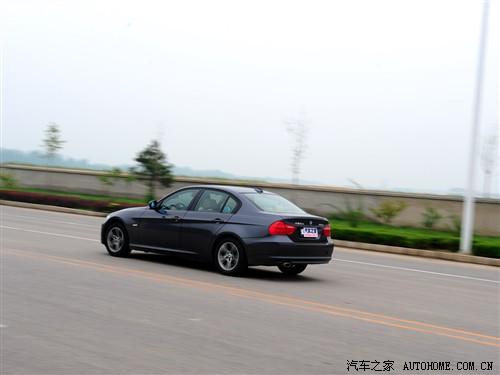 汽車(chē)之家 華晨寶馬 寶馬3系 新款 320i時(shí)尚型