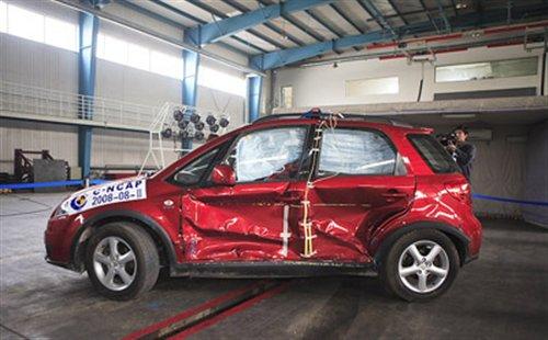 �@��(g��)������ 9�����оo����܇(ch��)��ײ����(du��)�� ��܇(ch��)֮��