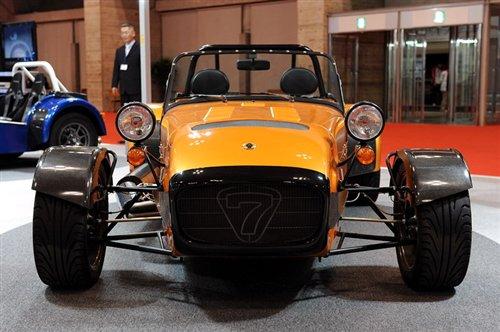 ����175�R�� Caterham�l(f��)����܇CSR 175 ��܇֮��