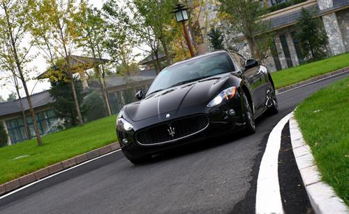 ��ħ�����ԇ�{��ɯ����GranTurismo S ��܇֮��