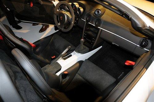 ���p�ı��r�� �¿�Boxster Spyder�l(f��)�� ��܇֮��