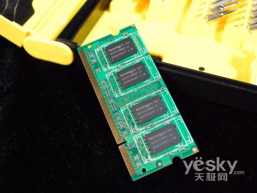 (li��n)��������С�w�ePC��IdeaCentre Q110�u(p��ng)�y