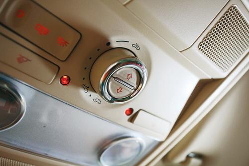 ���m(x��)���ء�����ԇ�{�����T�՚WƷ��SUV