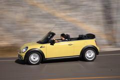 �帣�R�T ԇ�{���30�f��(j��)�e��ͬ܇��