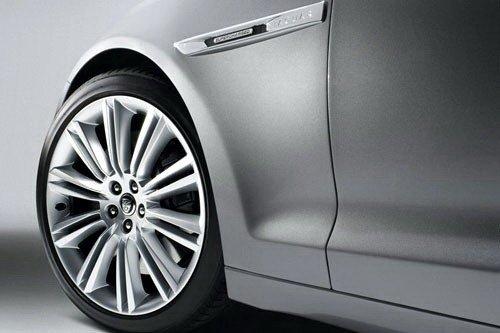 ����(zh��n)���A�O�� �ݱ�XJ3.0D�Q��(zh��n)���R730D ��܇(ch��)֮��