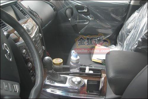 ���^(gu��)20����܇(ch��) ����܇(ch��)չ���c(di��n)�l(f��)��SUV�R�� ��܇(ch��)֮��