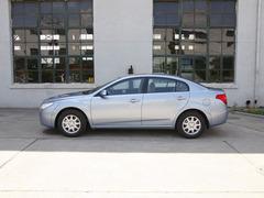 都是自主佼佼者 榮威350對(duì)比奔騰B50