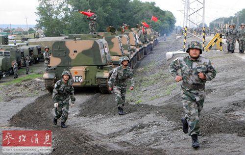  8��3�գ������ж���܊�ݡ���ƽʹ��-2013���Ľ��܊�܊��꠵��_���_˹܇�����e˹������(������)