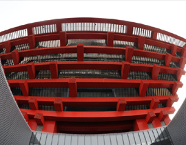 ���~���R�^���ǔzӰ������һ�N���V�ǵ������R�^�����~�ۡ��е��Ї��^���e��һ��Ȥζ��