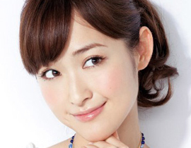 <strong>����ƪ��</strong>ֻ�ñ���a(ch��n)Ʒ�ǲ������ñ���ģ�߀Ҫÿ���a(b��)������ˮ�֡���(d��ng)Ƥ�w��(n��i)�ĺ�ˮ��������15%��20%�r(sh��)��Ƥ�w����͹⻬�����ۣ�����(d��ng)Ƥ�w��(n��i)����