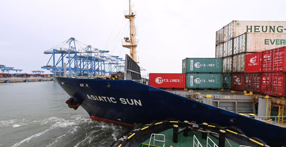 以路為軸，繪“一帶一路”工筆畫