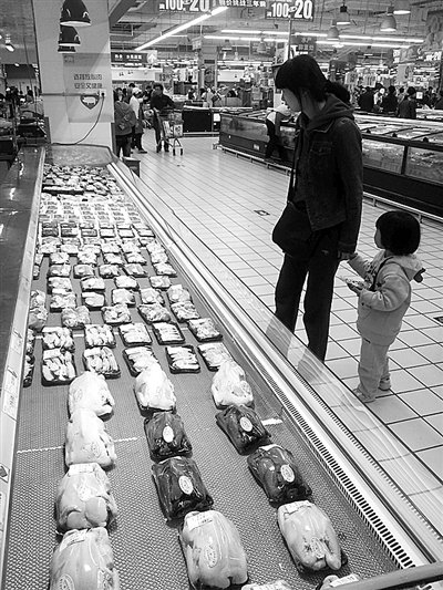 消費(fèi)者對(duì)禽類需求驟減專家:大可不必談禽色變