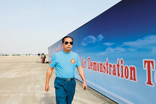 八一飛行表演隊(duì)所在師師長:計劃合適時出國表演