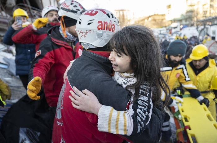 搜救人員正與時(shí)間賽跑！